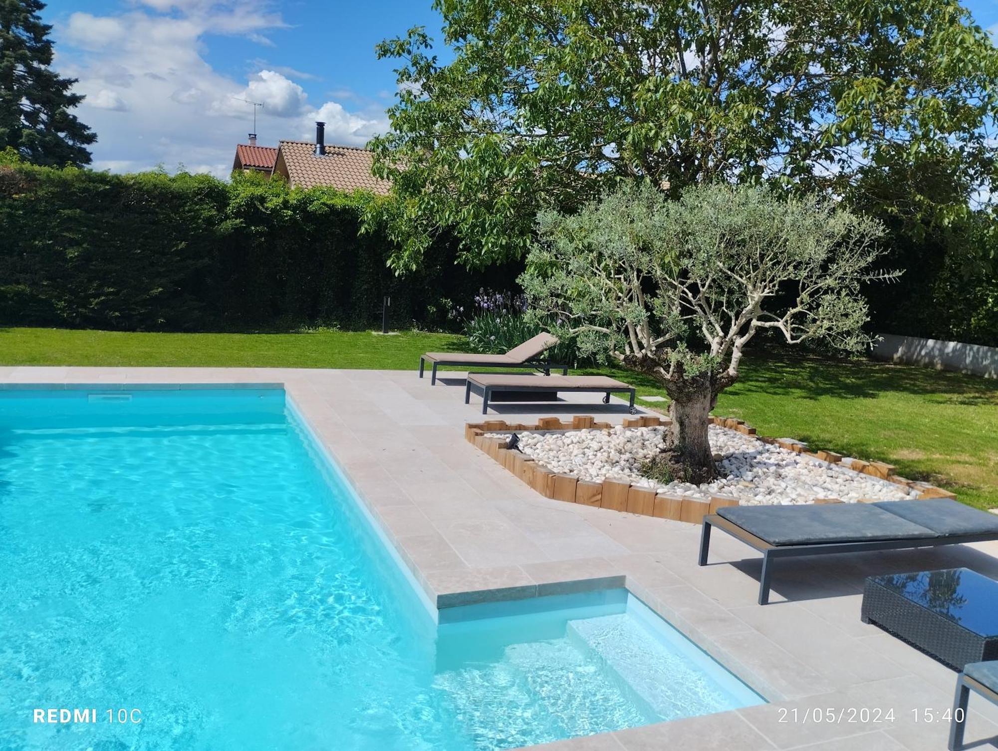 Chez Amelie Apartment Crémieu Екстериор снимка